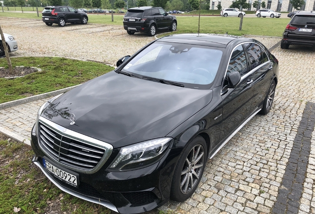 Mercedes-AMG S 63 V222