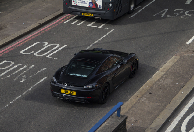 Porsche 718 Cayman S