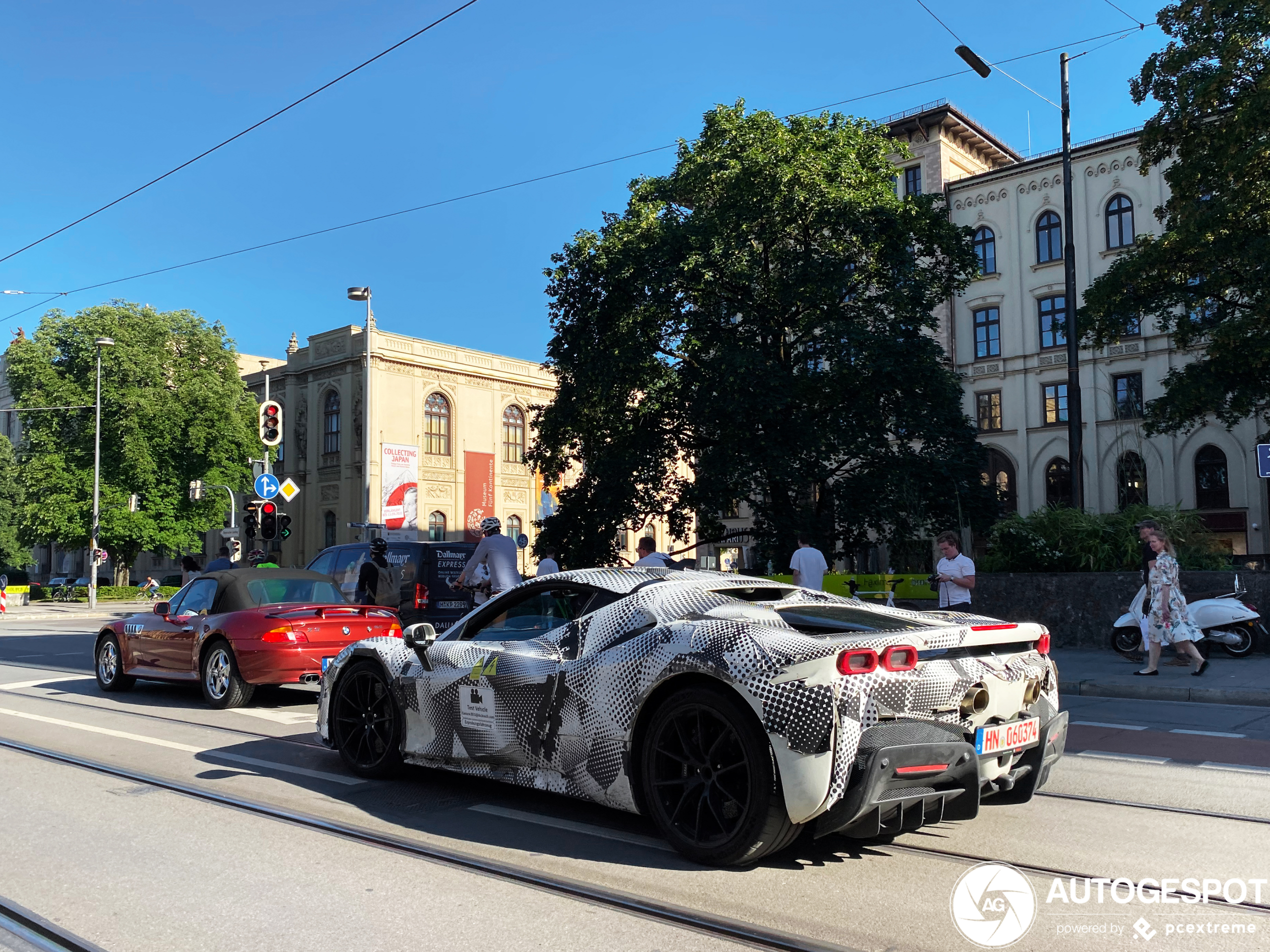 Ferrari SF90 Stradale verrast iedereen in München