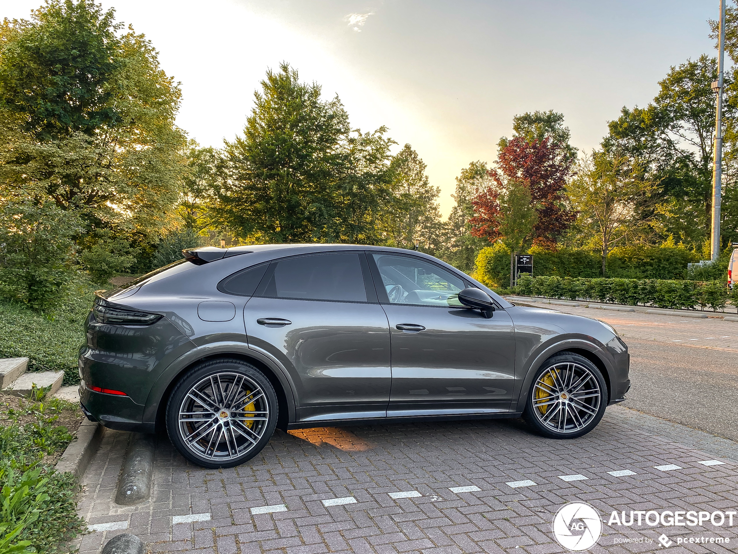 Porsche Cayenne Coupé Turbo S E-Hybrid