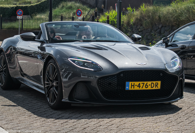 Aston Martin DBS Superleggera Volante