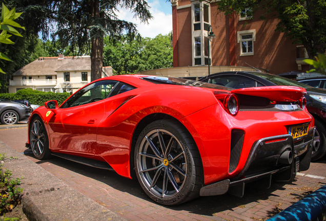 Ferrari 488 Pista