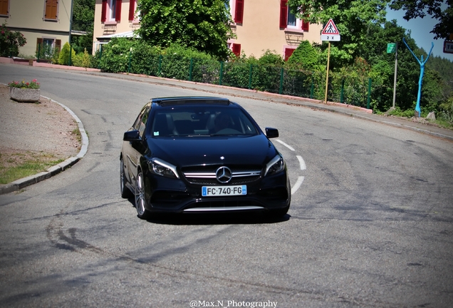 Mercedes-AMG A 45 W176 2015