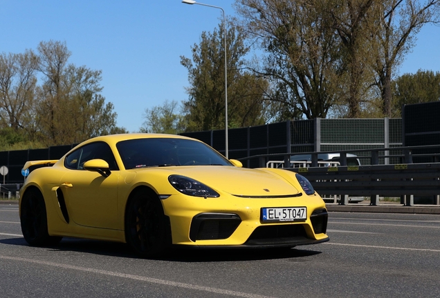 Porsche 718 Cayman GT4