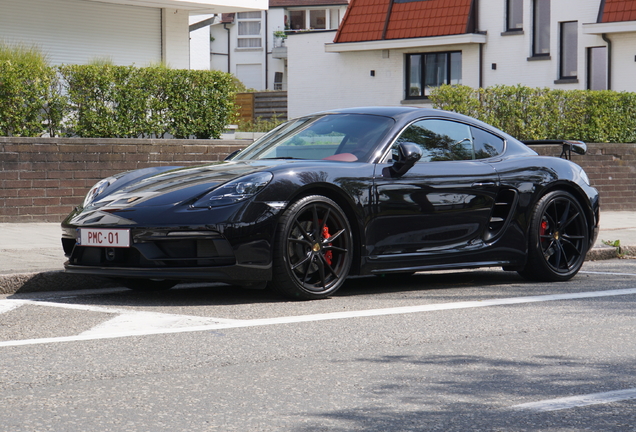 Porsche 718 Cayman GTS