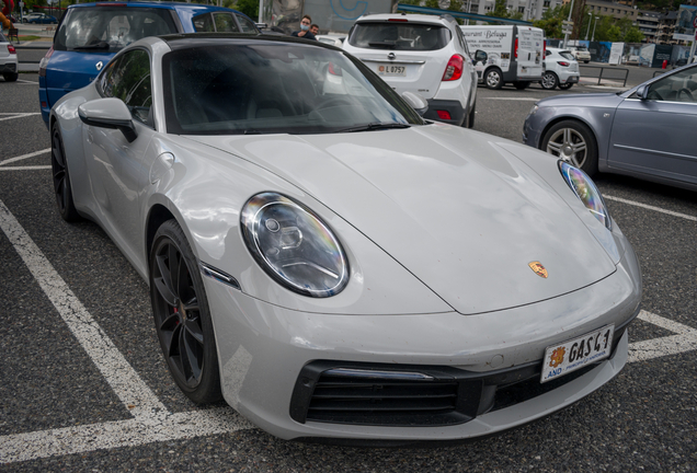 Porsche 992 Carrera 4S