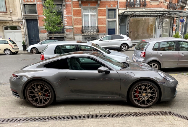 Porsche 992 Carrera 4S