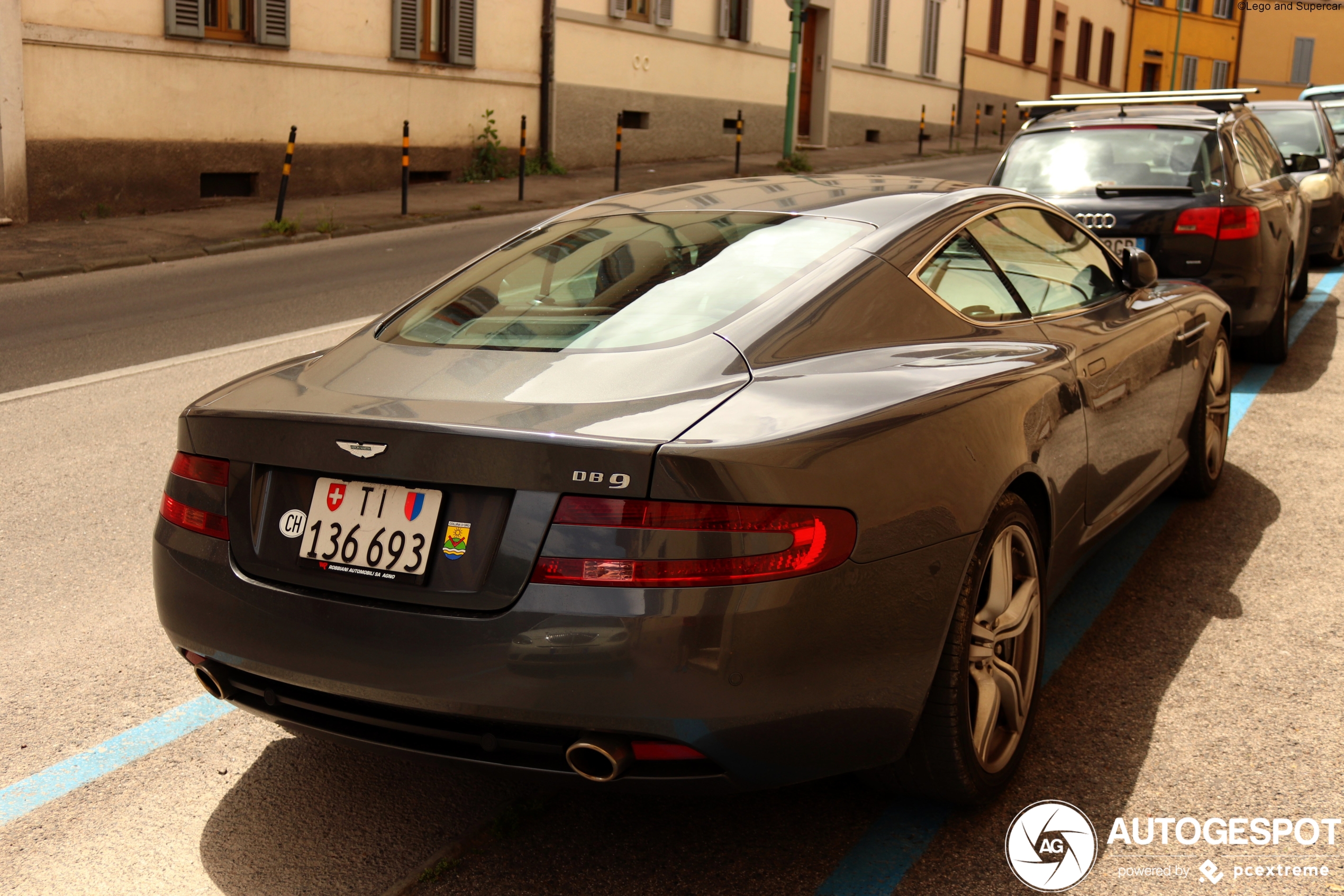 Aston Martin DB9