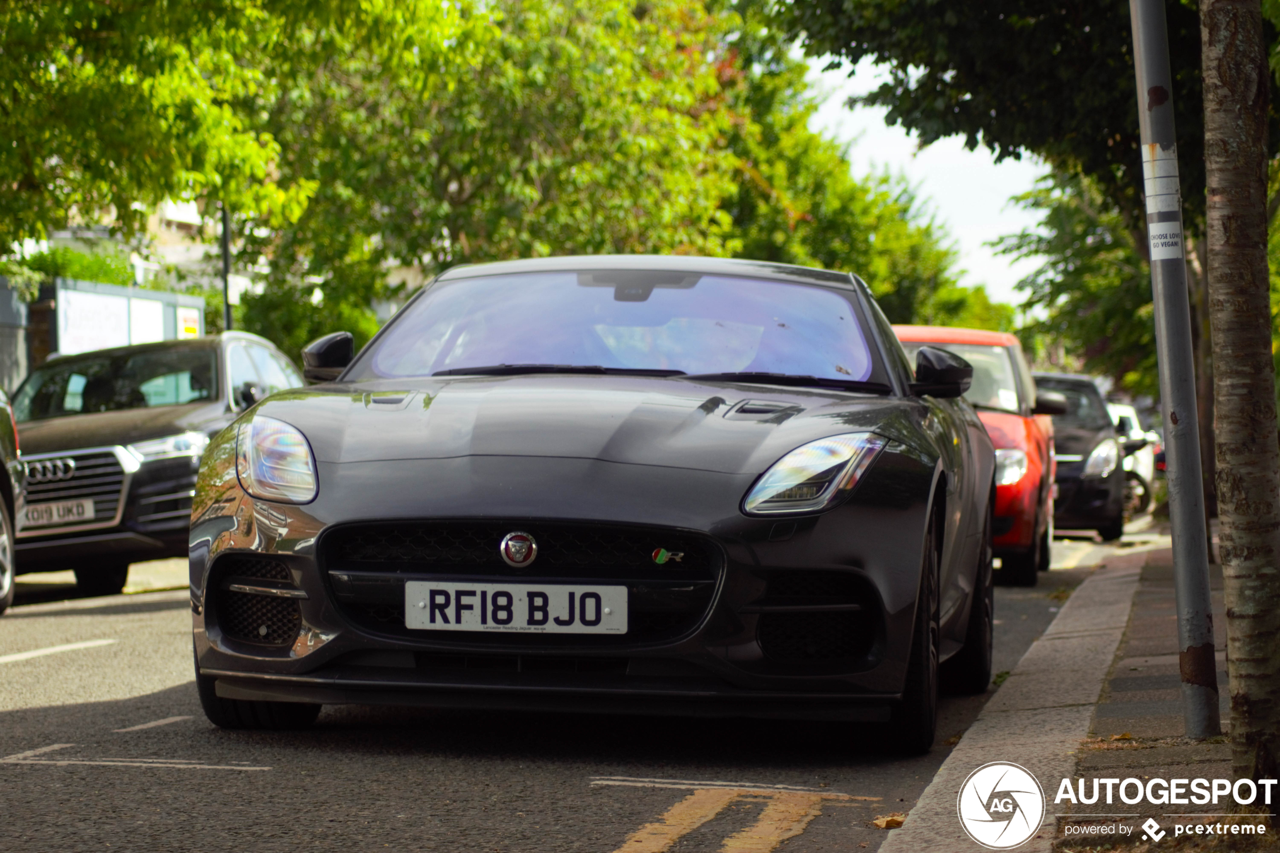 Jaguar F-TYPE R Coupé 2017