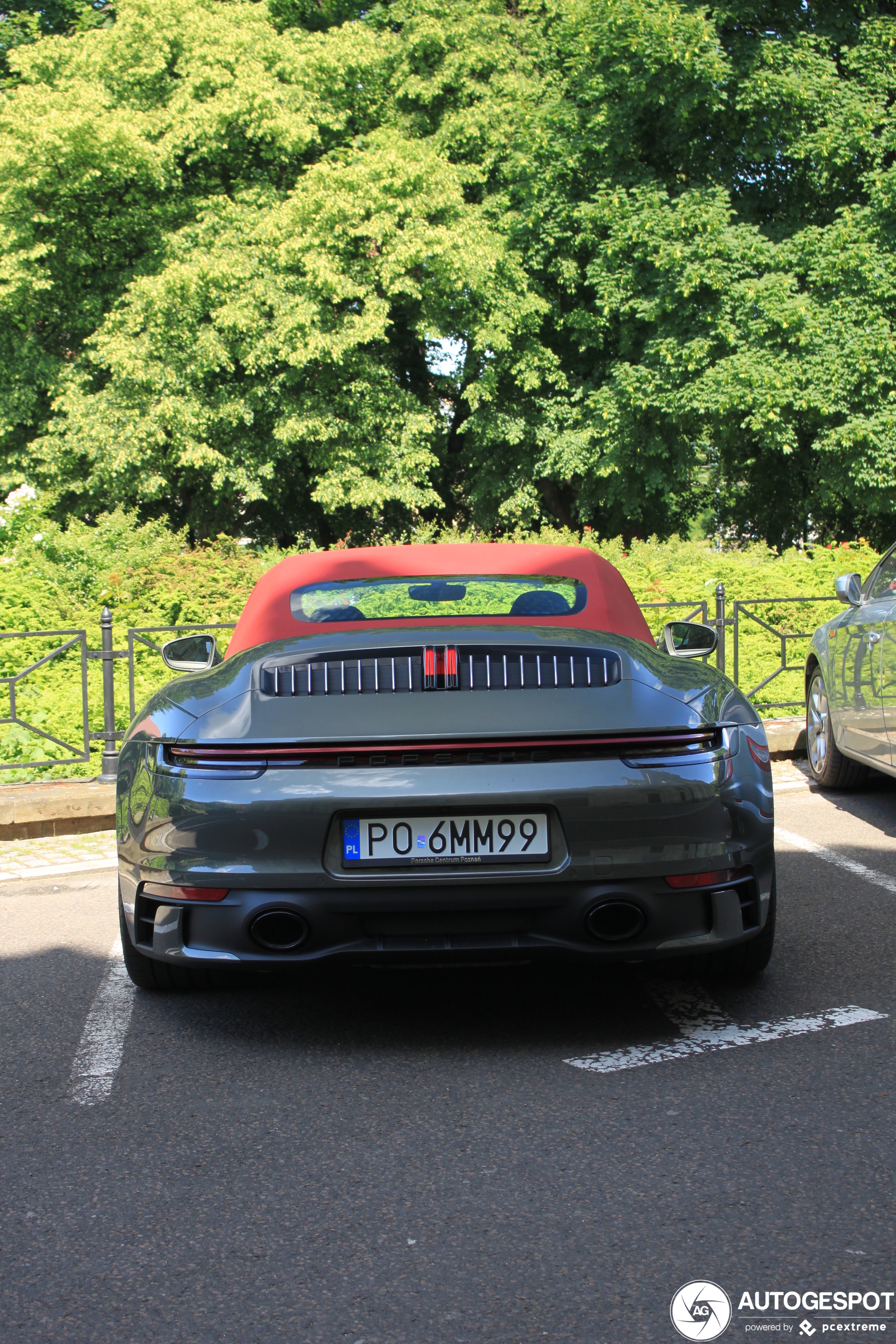 Porsche 992 Carrera 4S Cabriolet