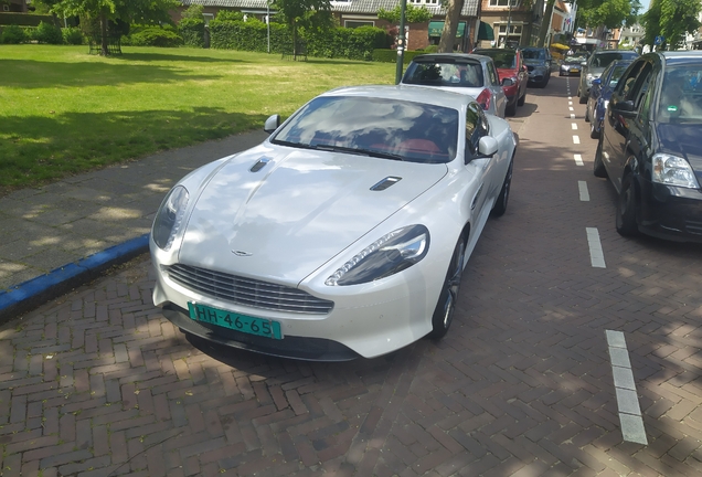 Aston Martin Virage 2011