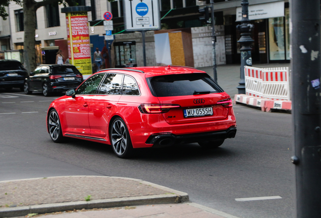 Audi RS4 Avant B9