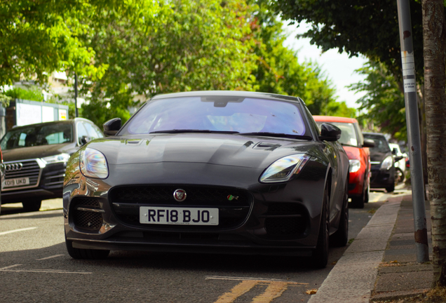 Jaguar F-TYPE R Coupé 2017