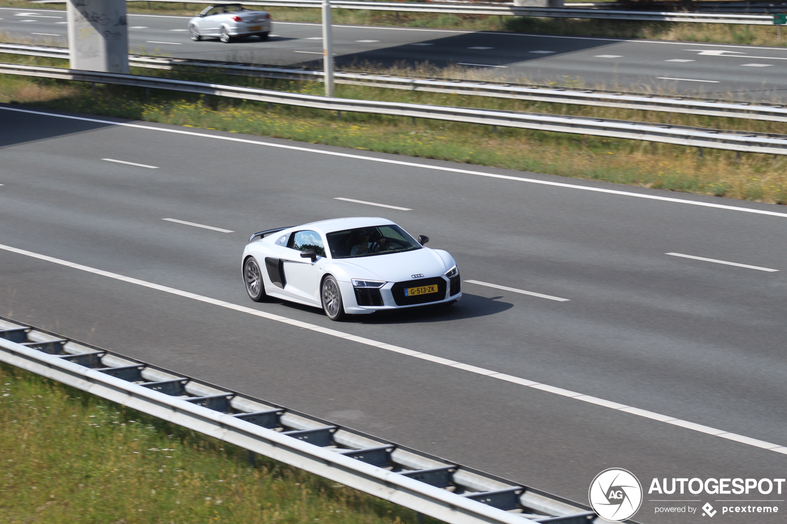 Audi R8 V10 Plus 2015