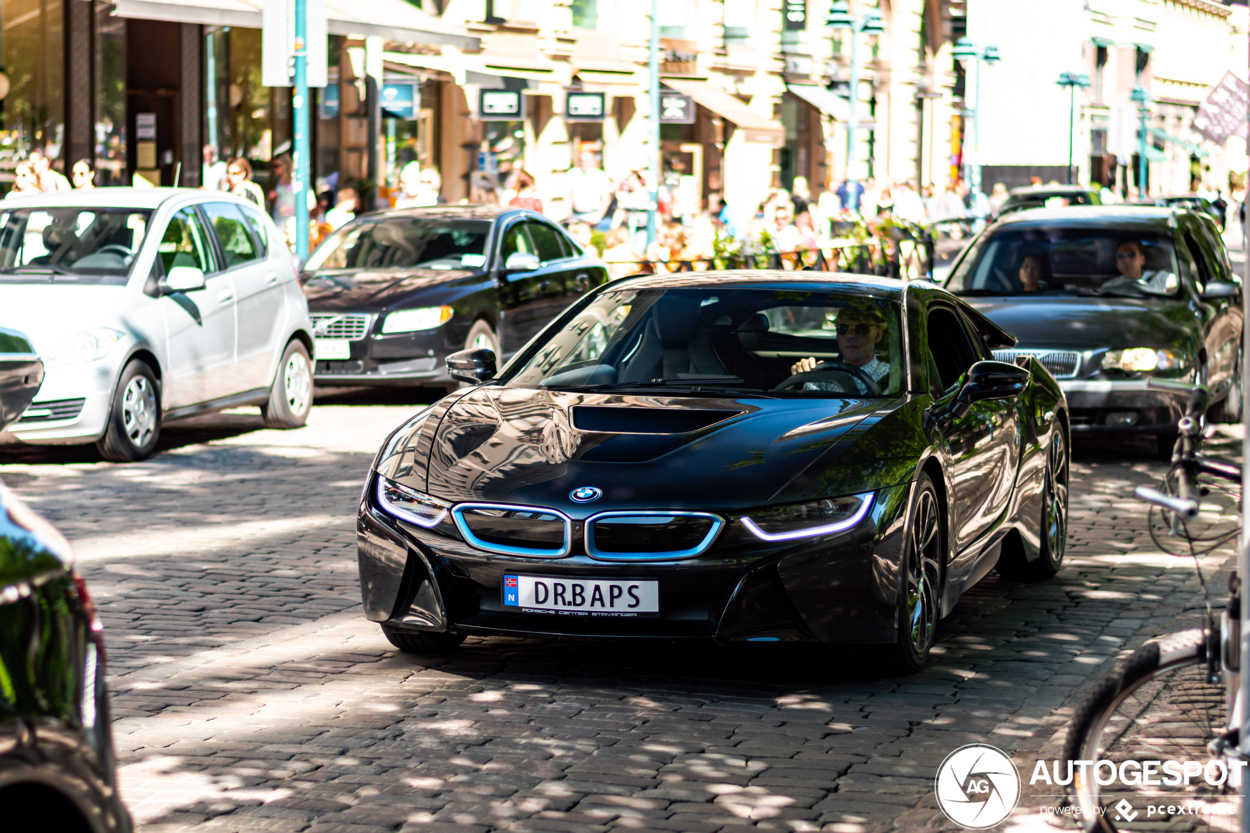 BMW i8