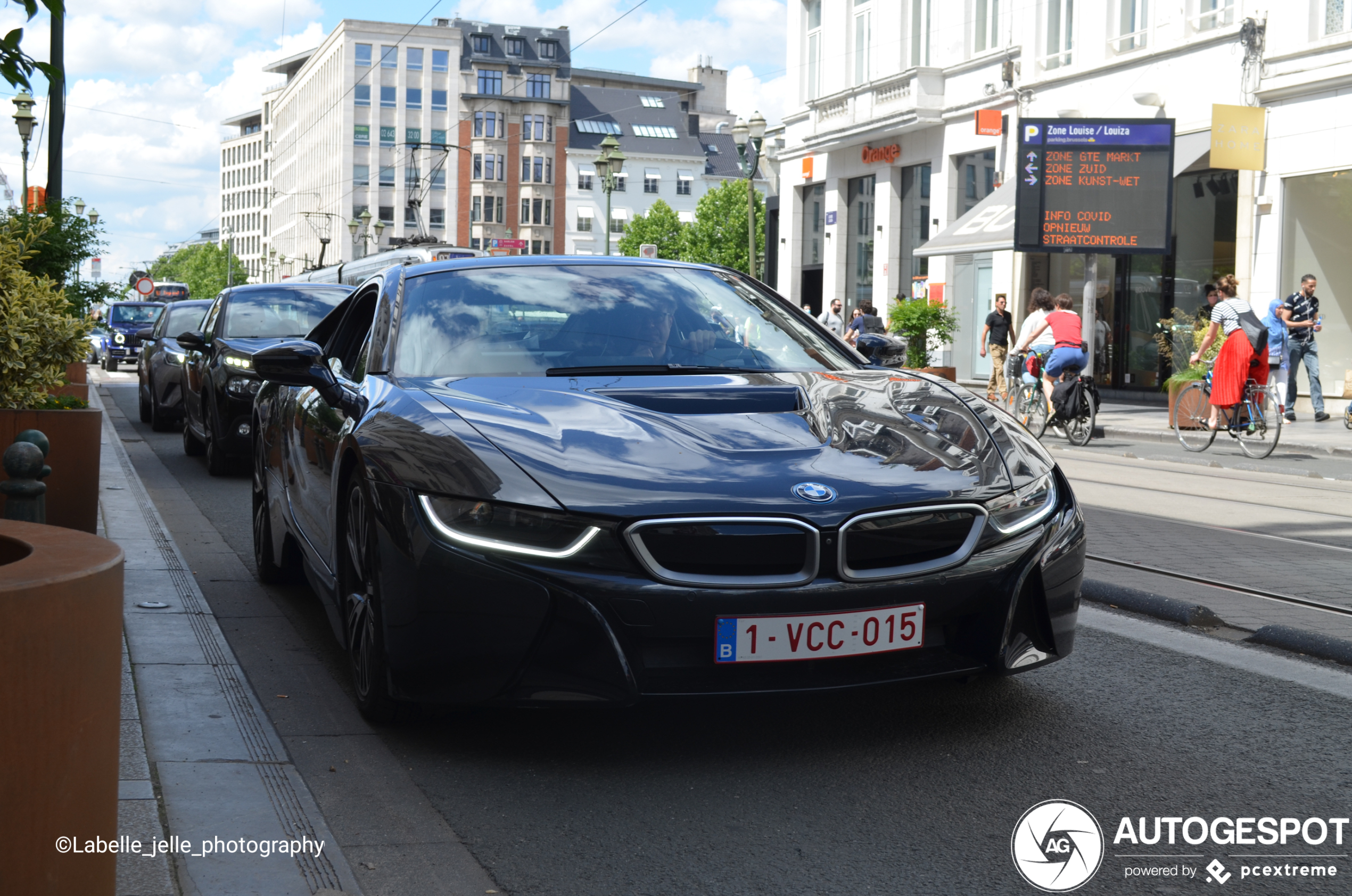 BMW i8