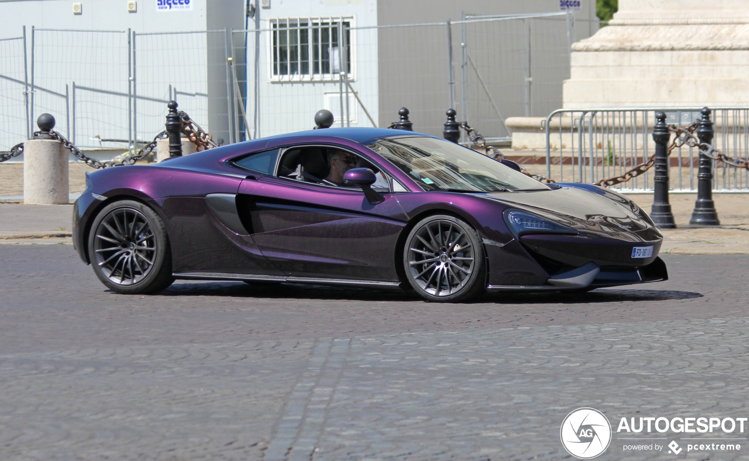 McLaren 570GT