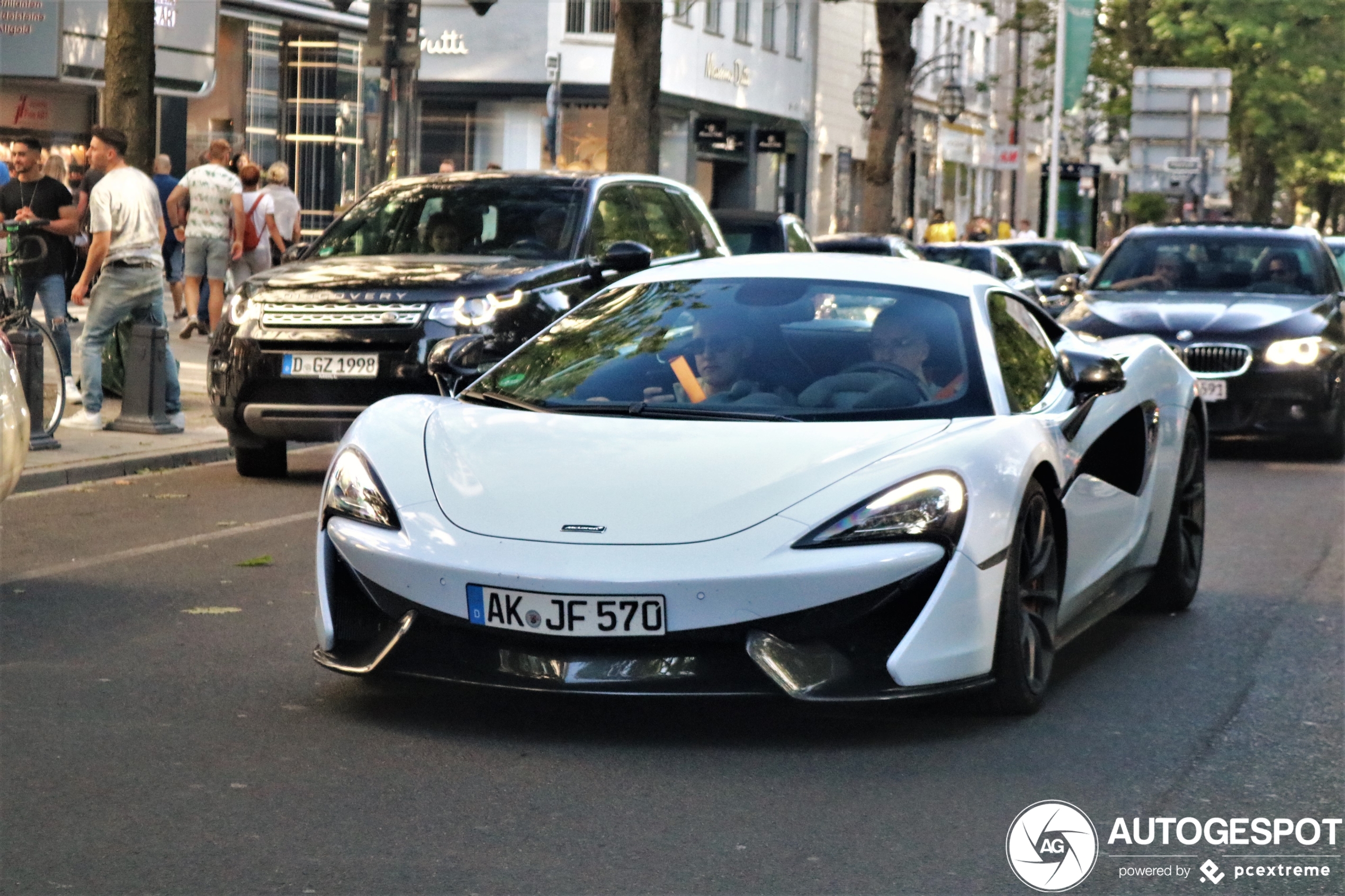 McLaren 570S