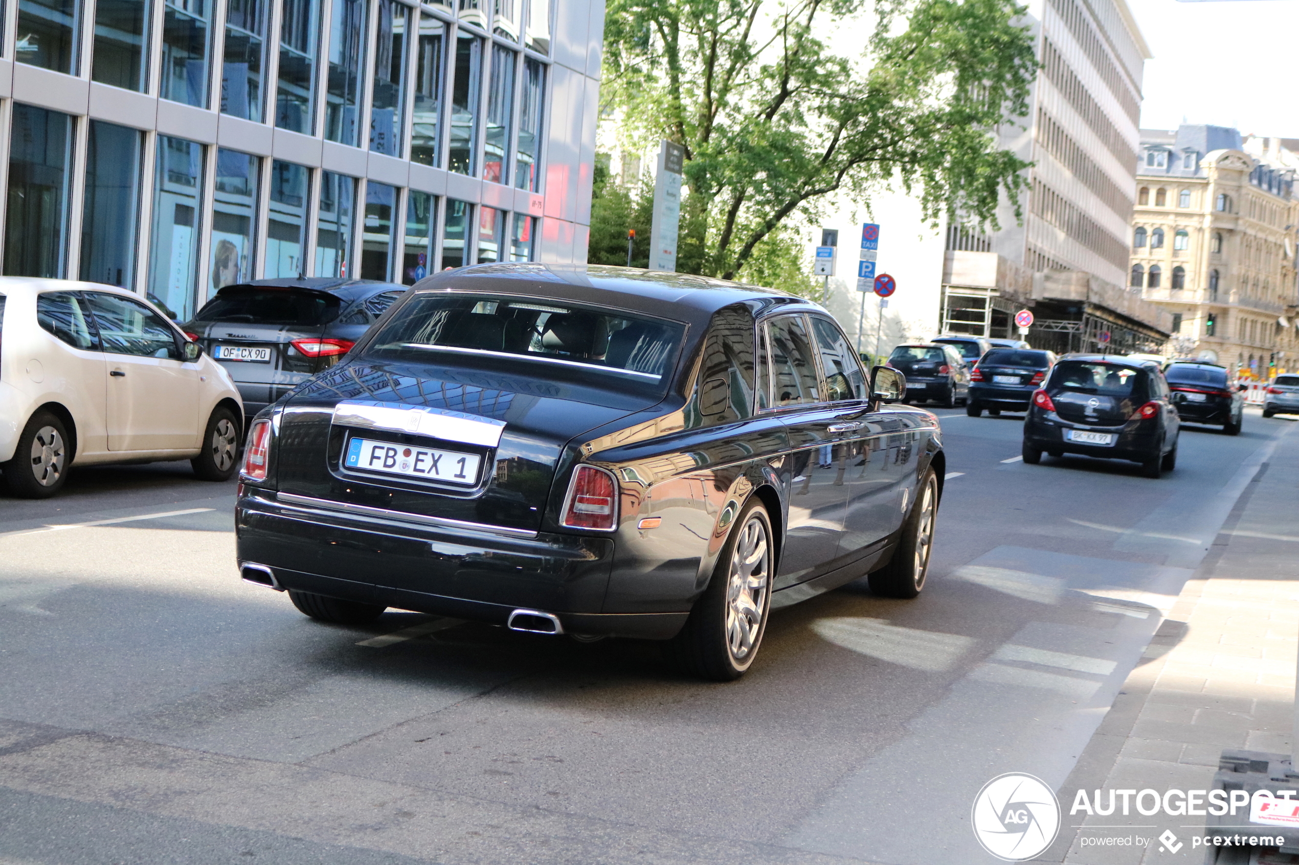 Rolls-Royce Phantom Series II Art Deco Collection