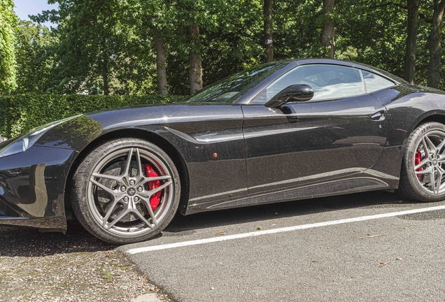 Ferrari California T