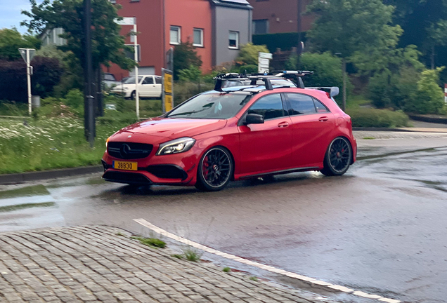 Mercedes-AMG A 45 W176 2015