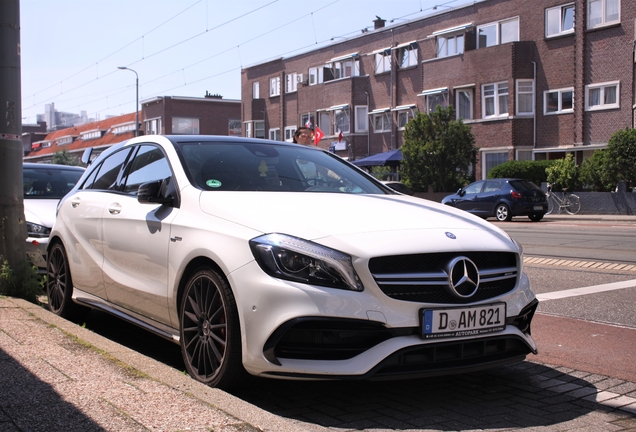 Mercedes-AMG A 45 W176 2015