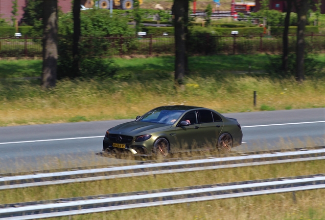 Mercedes-AMG E 63 S W213