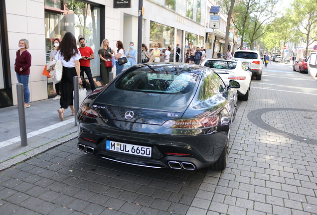 Mercedes-AMG GT S C190 2019