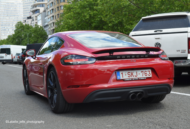 Porsche 718 Cayman S