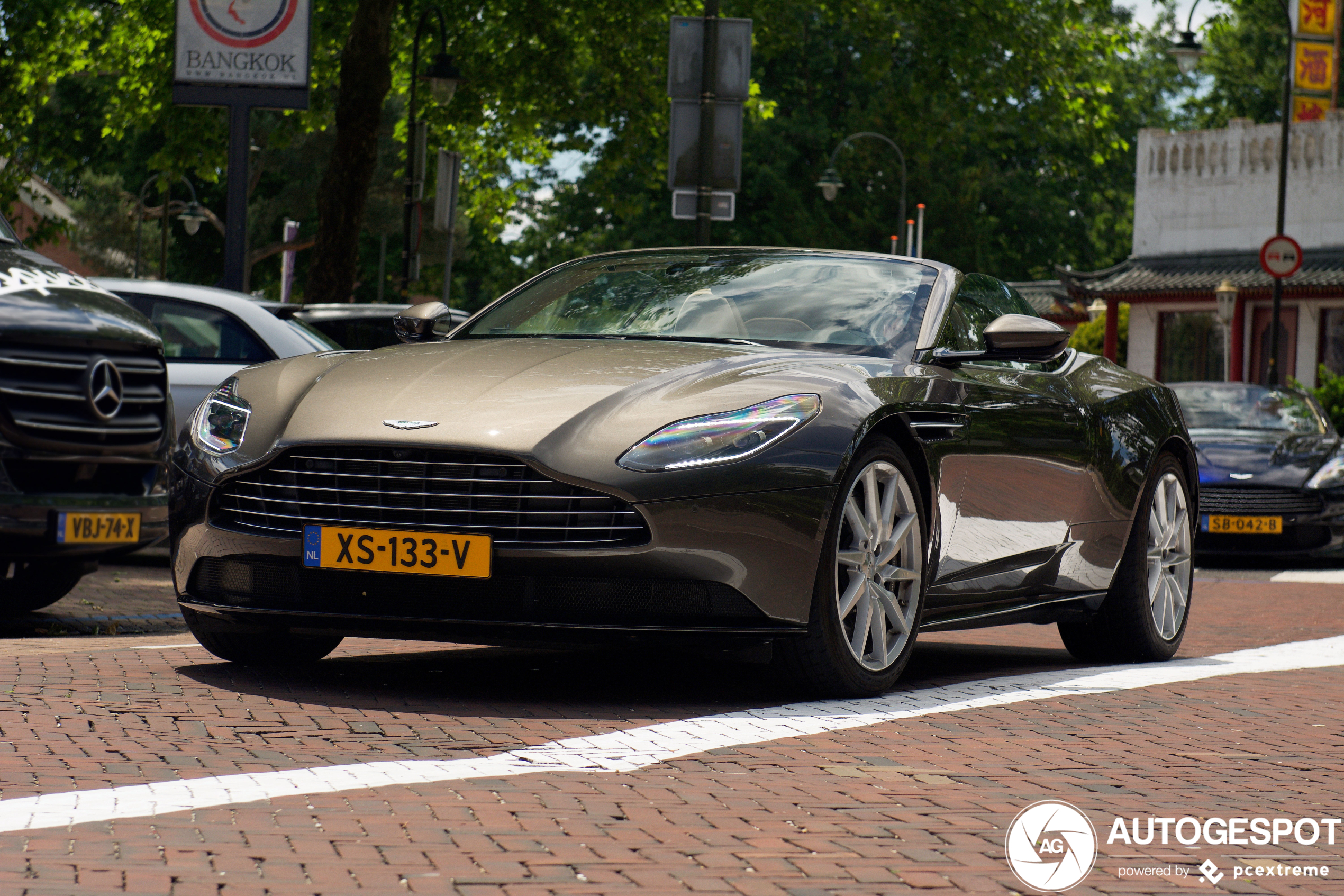 Aston Martin DB11 V8 Volante