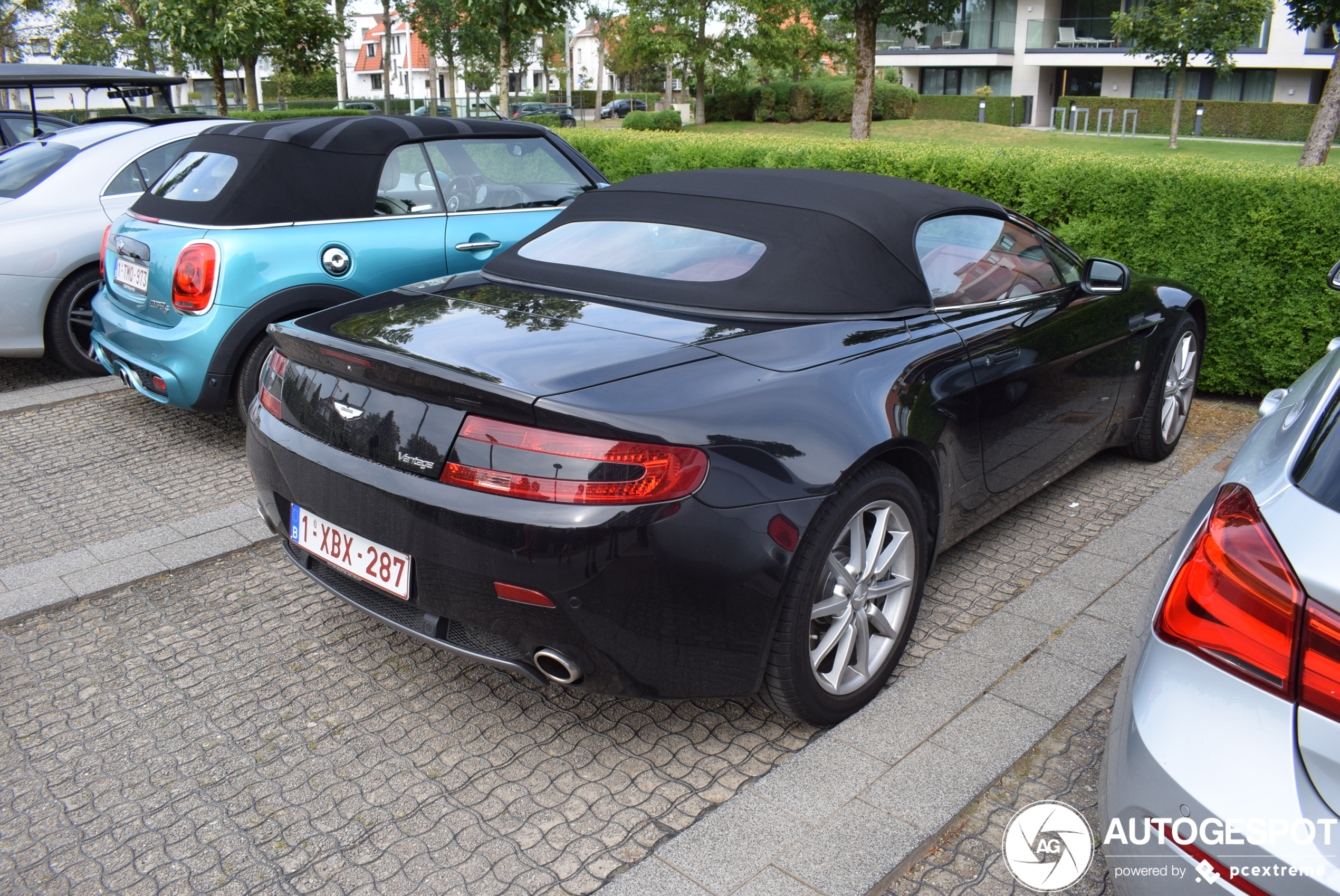 Aston Martin V8 Vantage Roadster