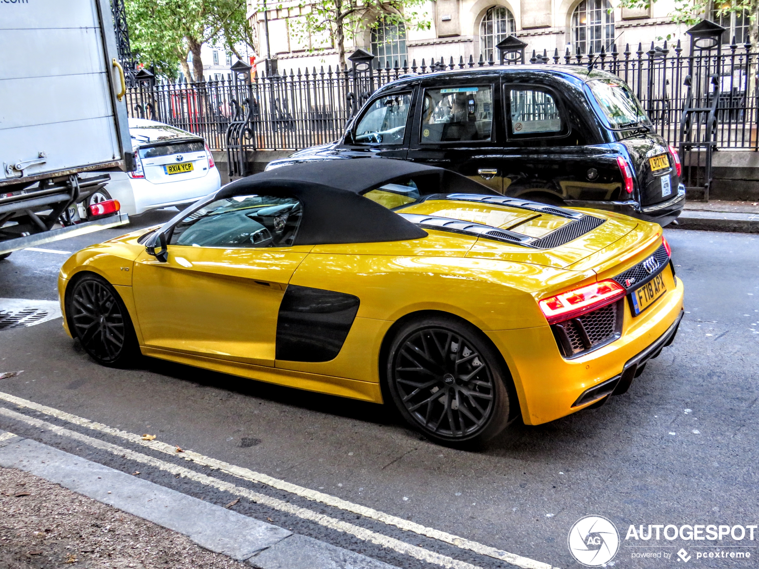 Audi R8 V10 Spyder 2016