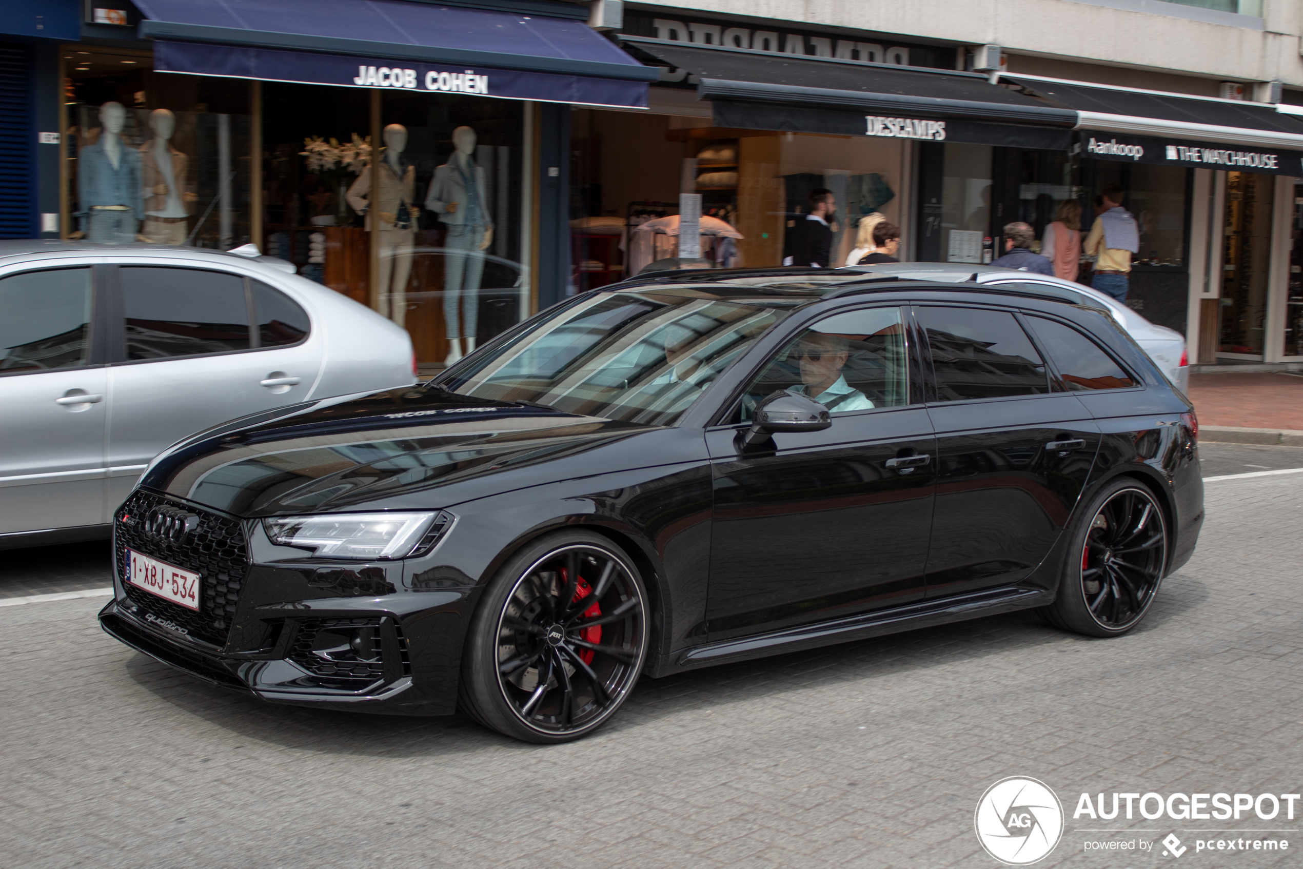 Audi RS4 Avant B9