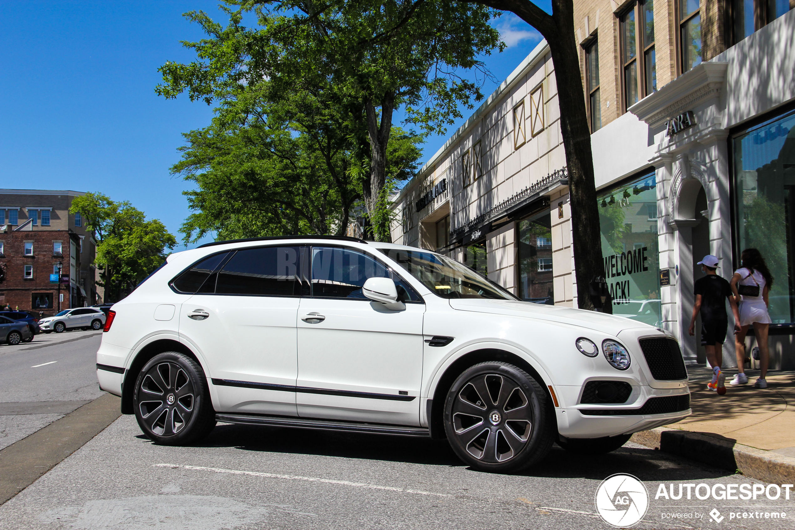 Bentley Bentayga V8 Design Series