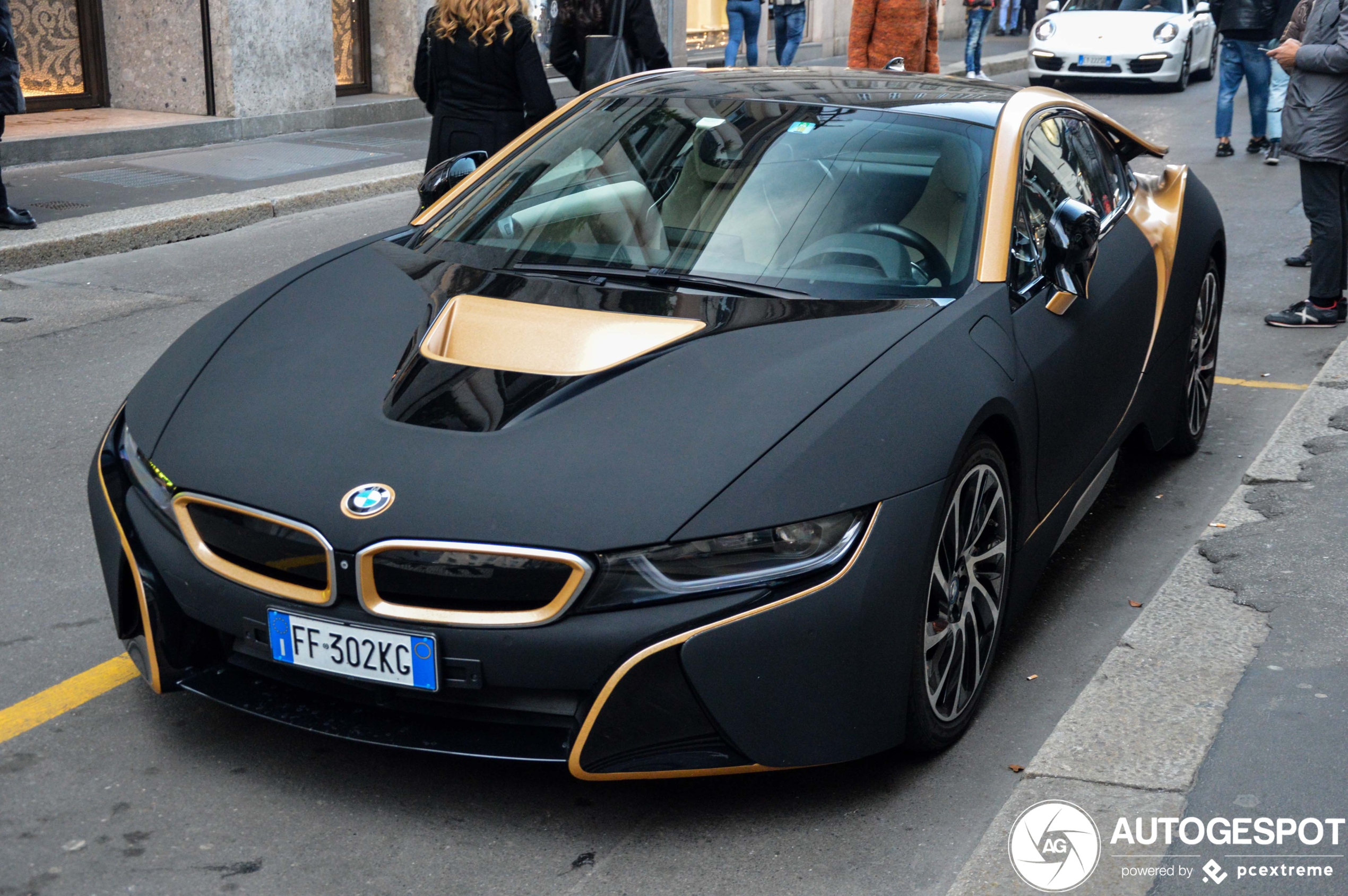 BMW i8