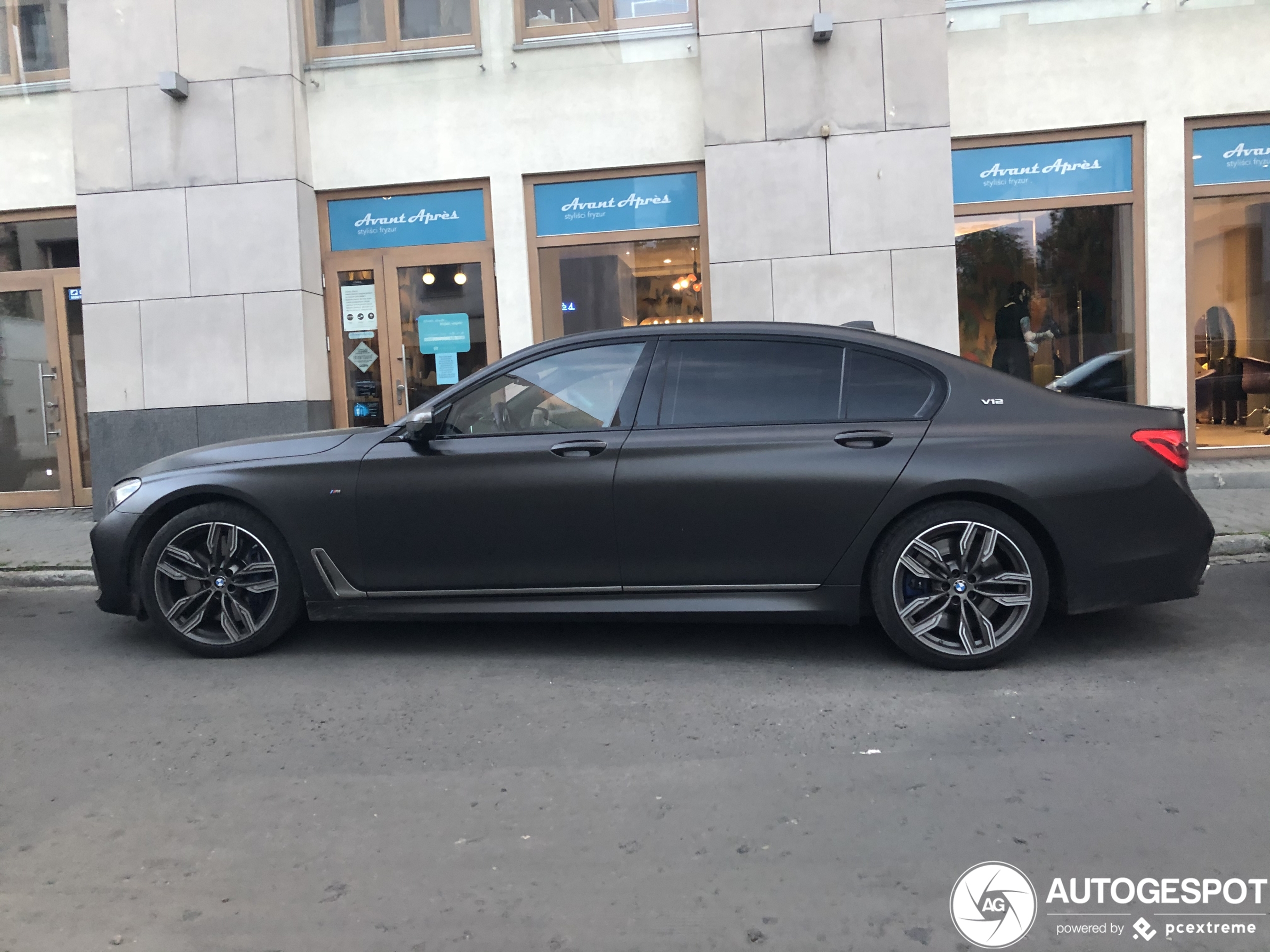 BMW M760Li xDrive