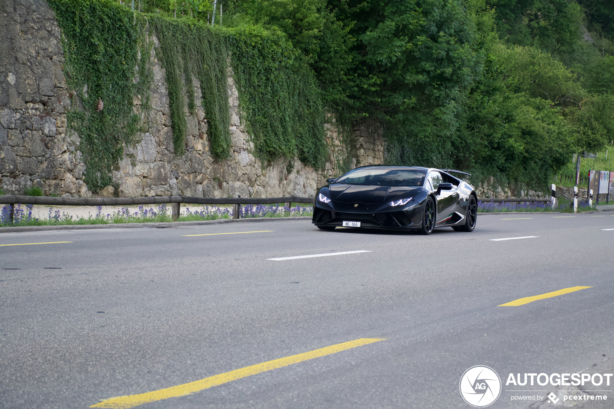 Lamborghini Huracán LP640-4 Performante