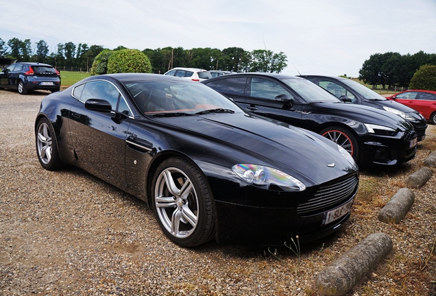 Aston Martin V8 Vantage