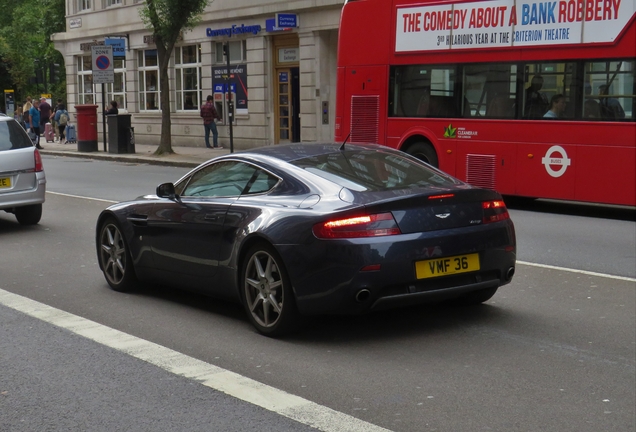 Aston Martin V8 Vantage