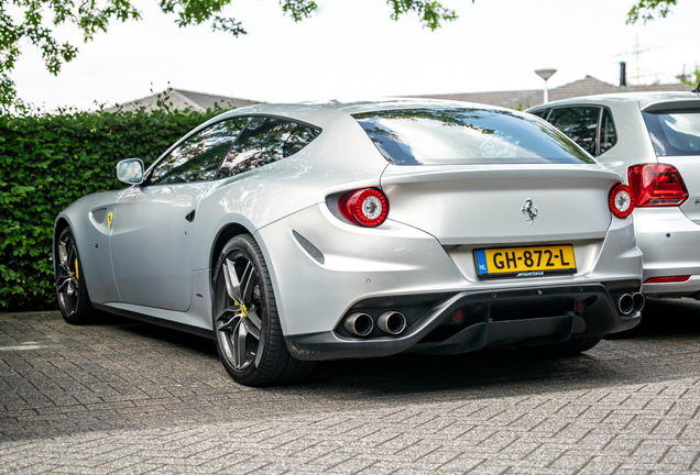 Ferrari FF