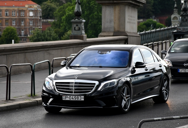 Mercedes-Benz S 63 AMG V222