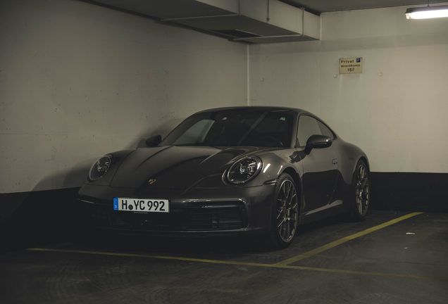 Porsche 992 Carrera 4S