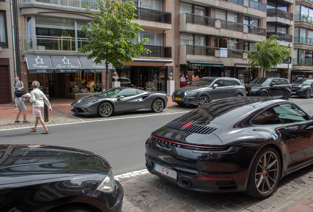 Porsche 992 Carrera 4S