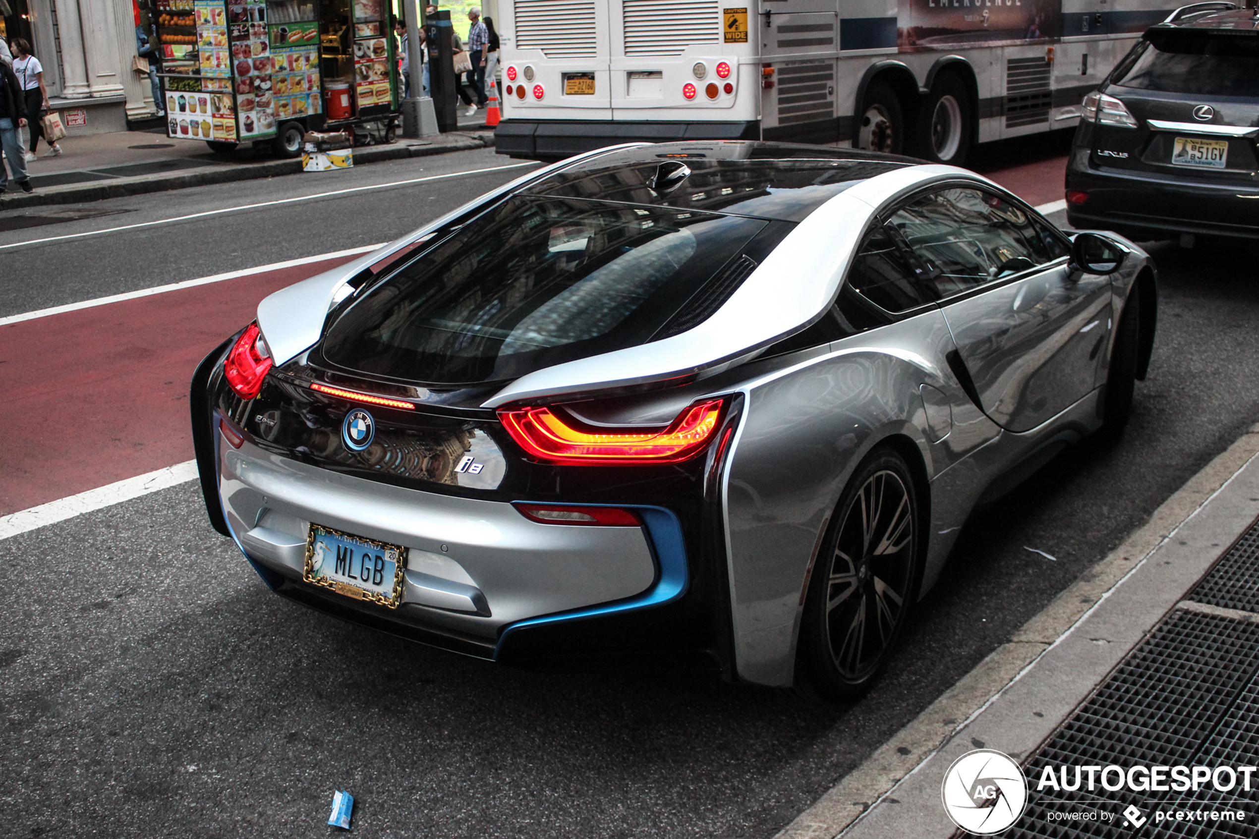 BMW i8