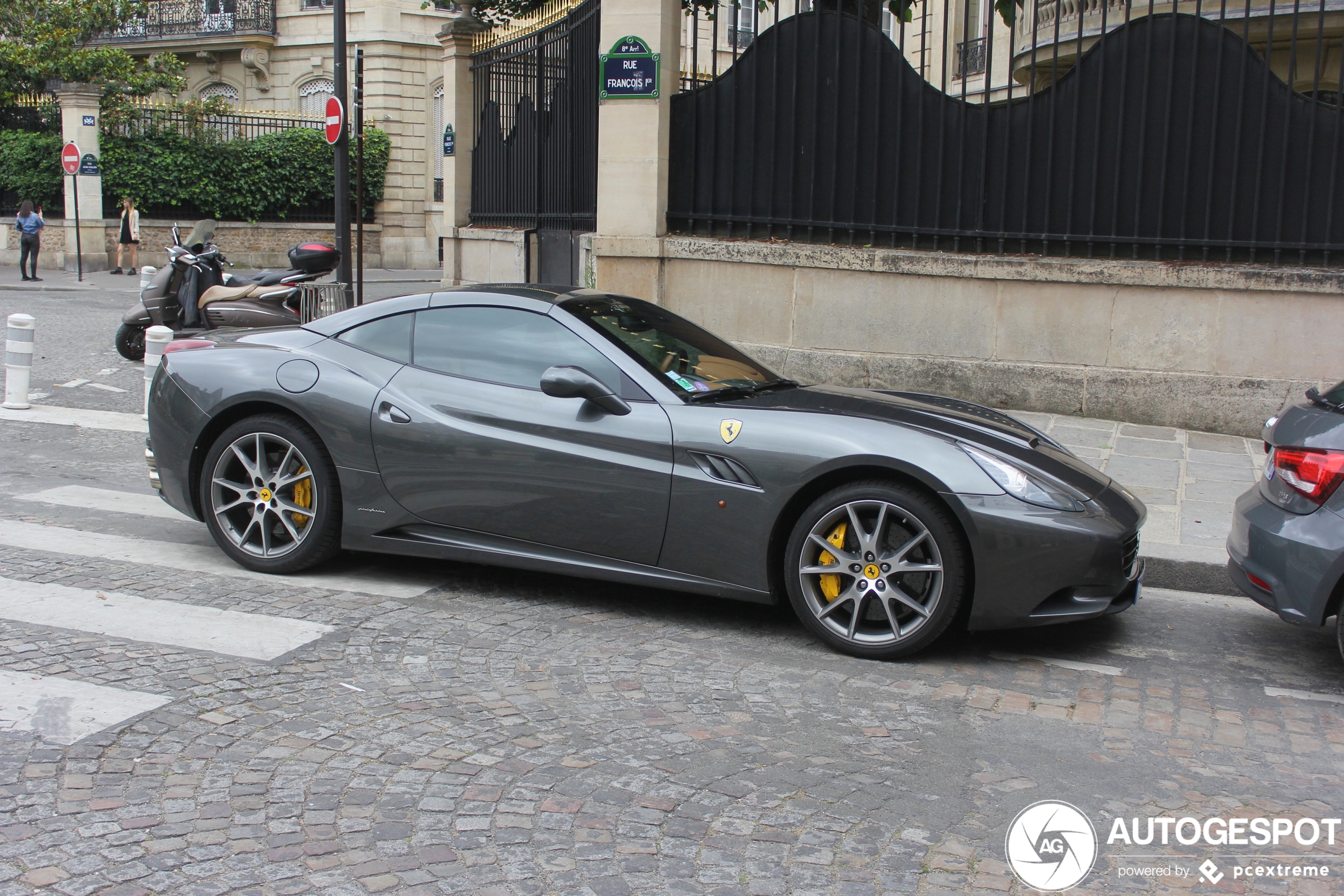 Ferrari California