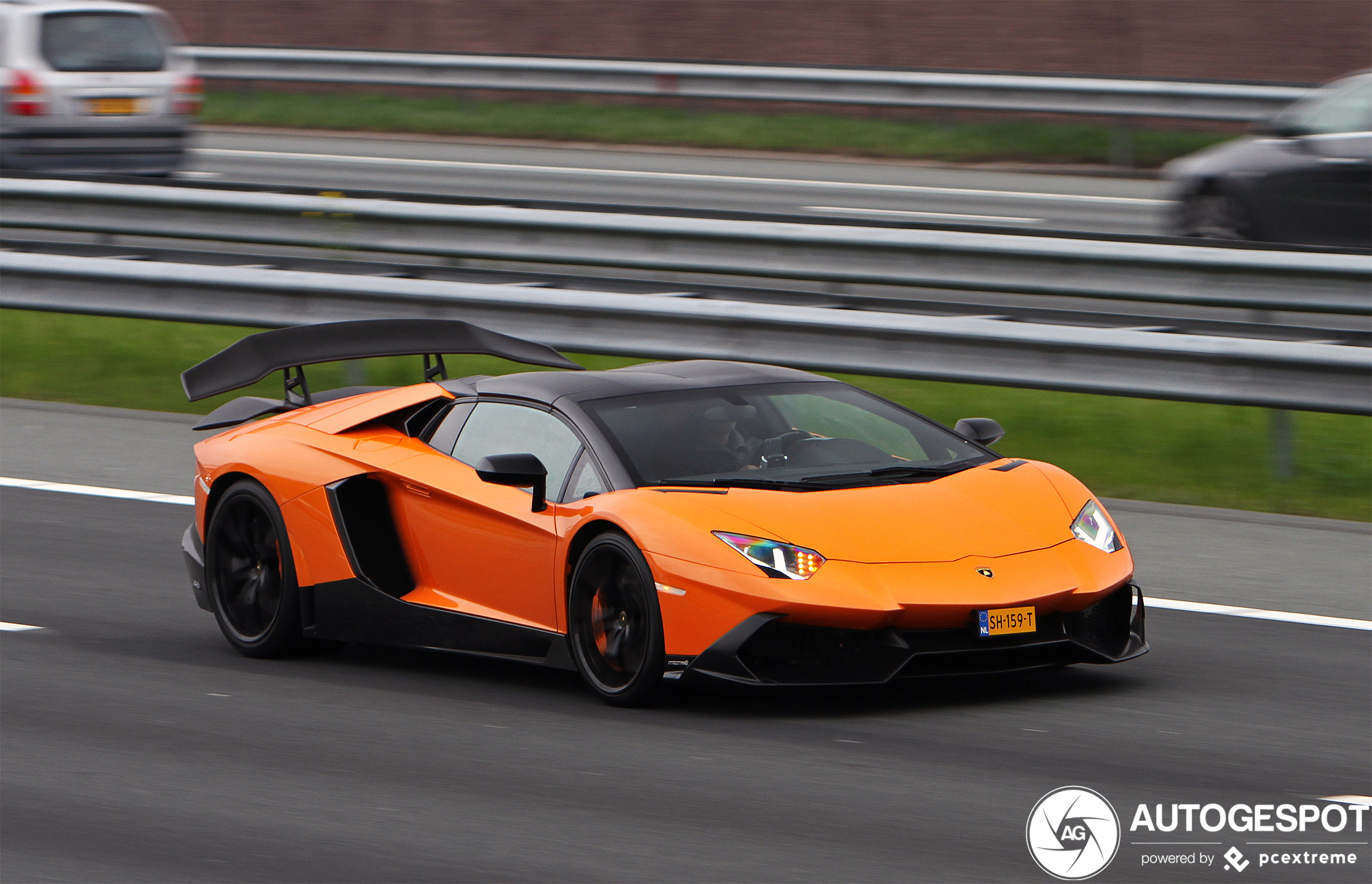 Lamborghini Aventador LP700-4 Roadster