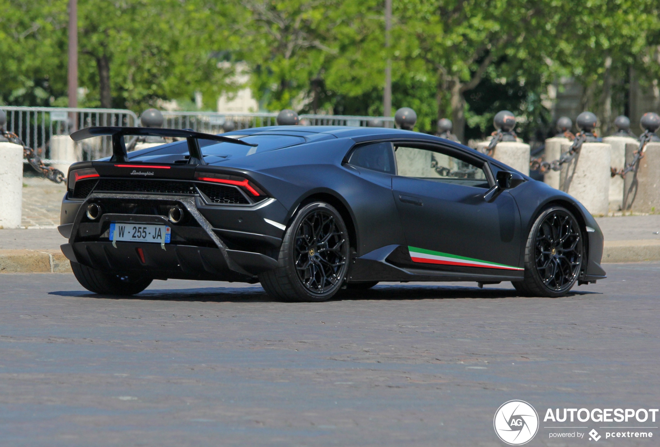 Lamborghini Huracán LP640-4 Performante