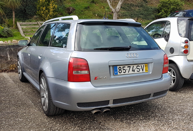 Audi RS4 Avant B5