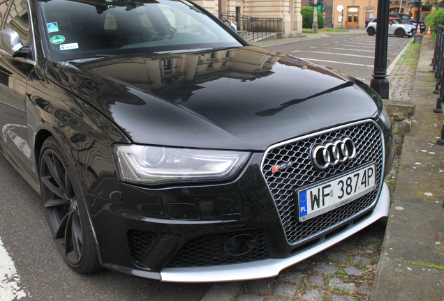 Audi RS4 Avant B8