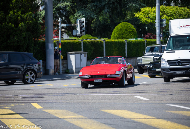 Ferrari 365 GTS/4 Daytona